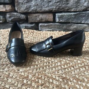 Clarks Womens Tealia Maye Block Heel
